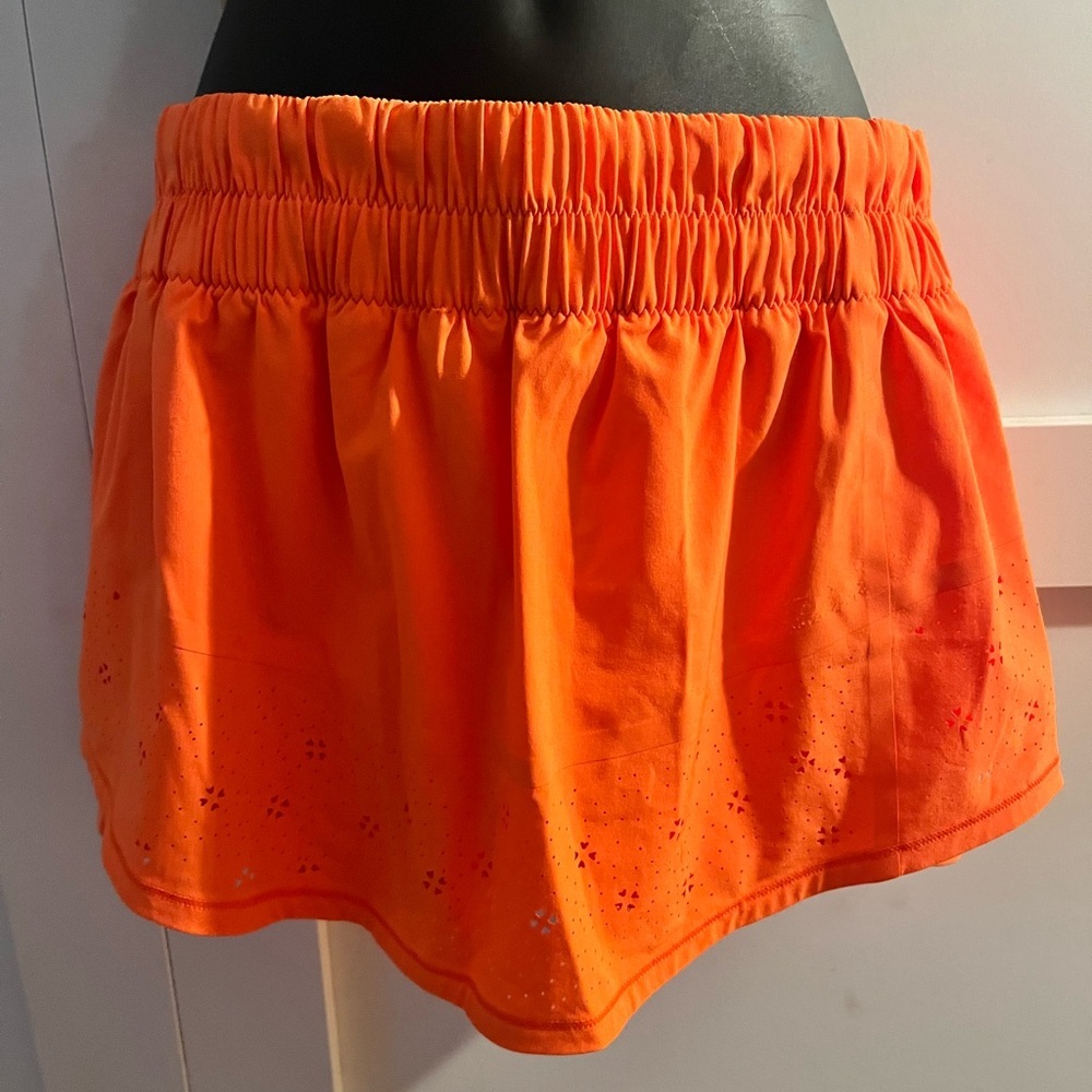 Lululemon skirt Vibrant orange skort skirt shorts run shorts jogging shorts Med